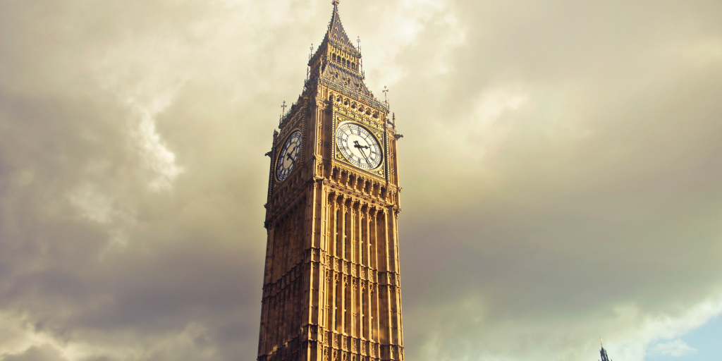 Věž s hodinami Big Ben v Londýně